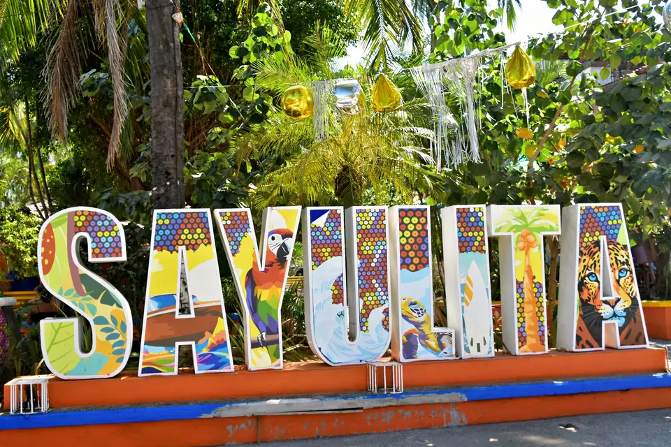 Colorful sayulita sign with tropical decorations — Riviera Nayarit